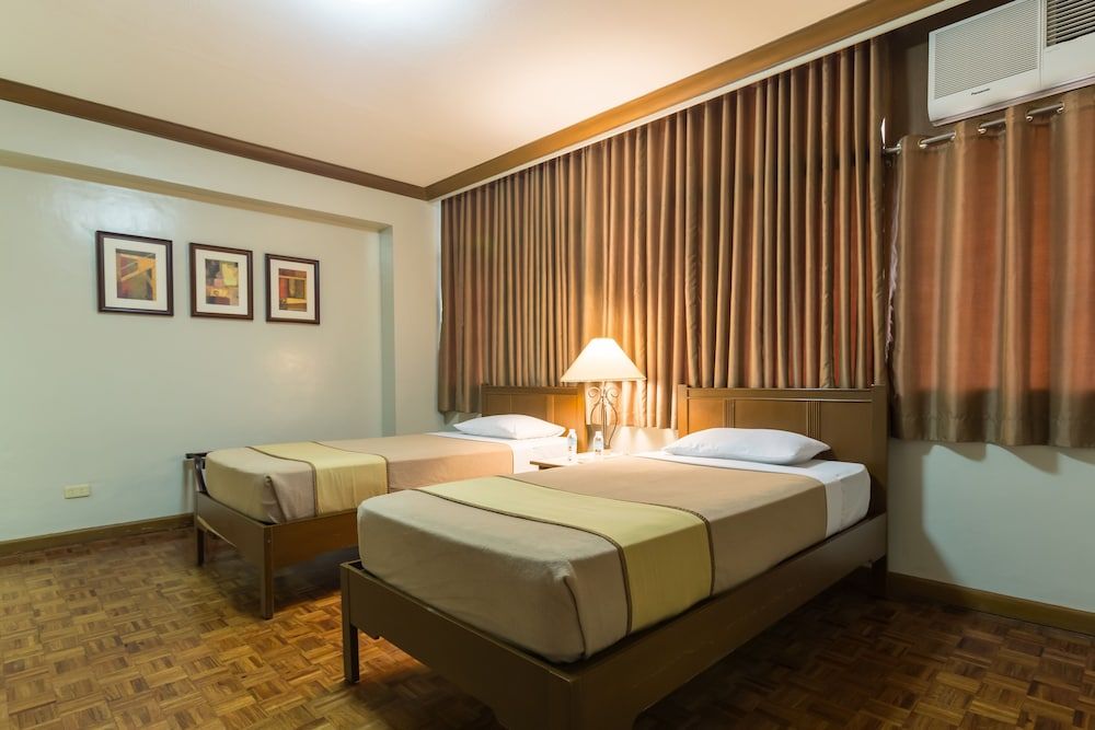 Tropicana Suites One Bedroom Suite 8