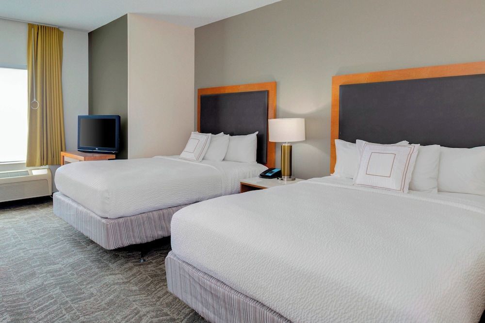 Suite, Multiple Beds
