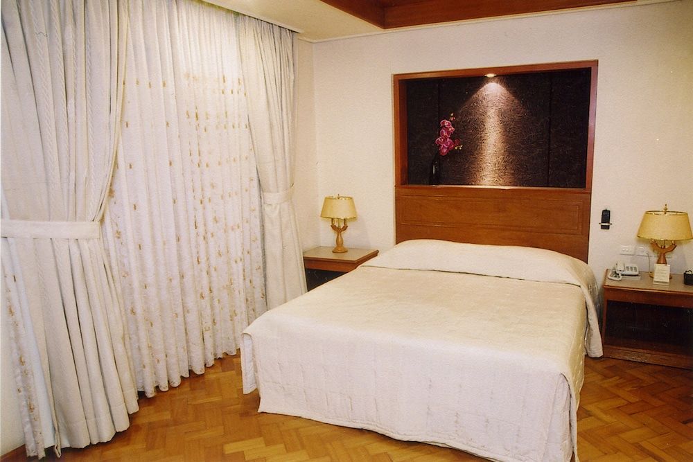 Maxandrea Hotel