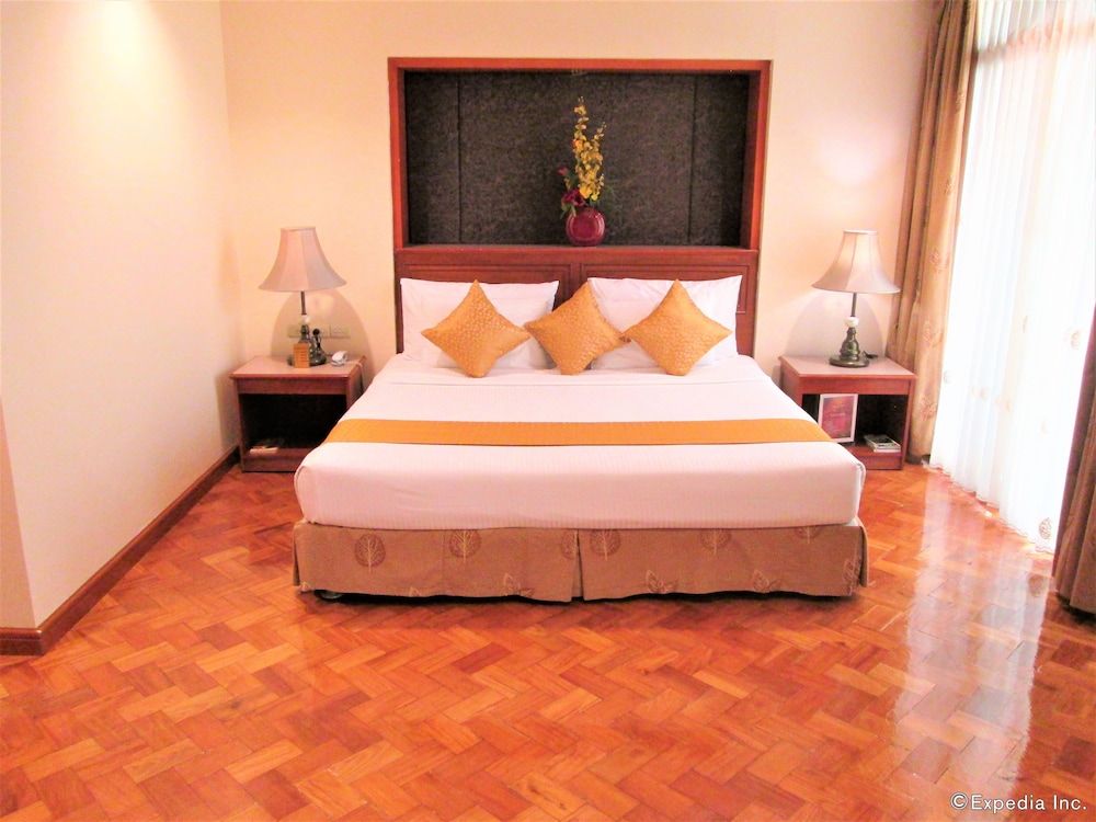 Maxandrea Hotel