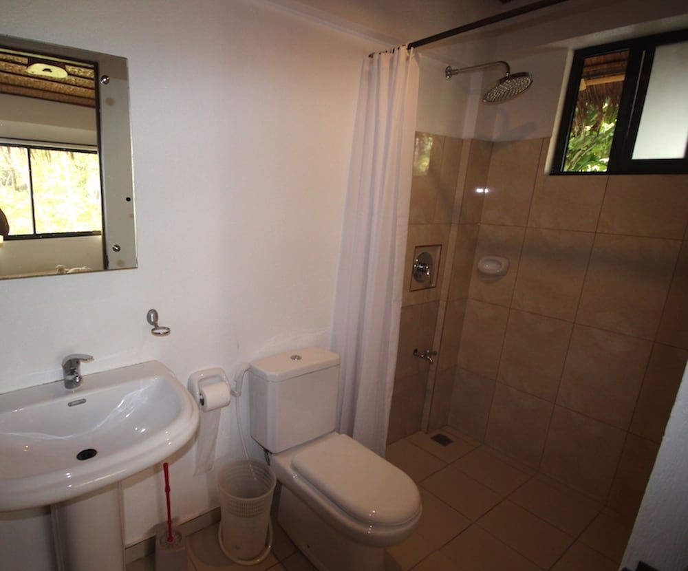 Ralph's Place 2-Bedroom Apartment 7