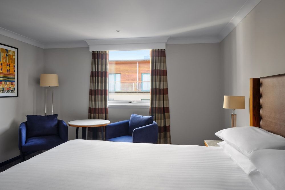 undefined Edinburgh Marriott Hotel Holyrood 6