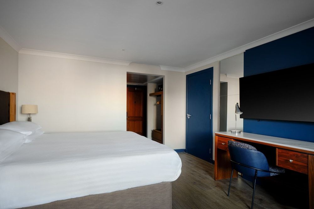 undefined Edinburgh Marriott Hotel Holyrood 10