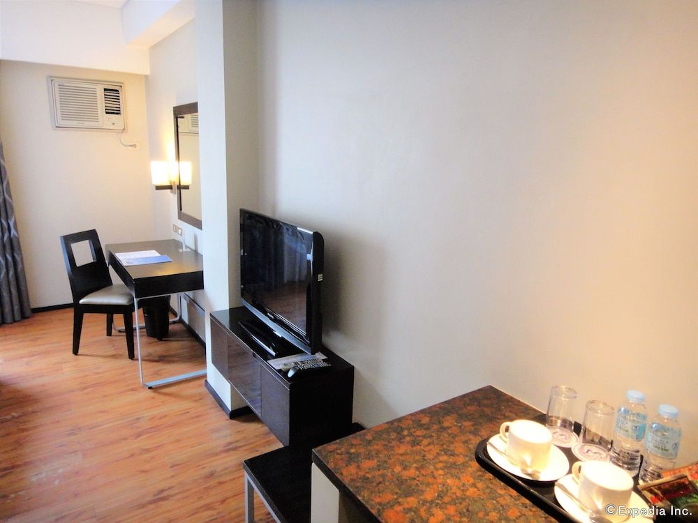 Mallberry Suites Business Hotel Deluxe Room 6