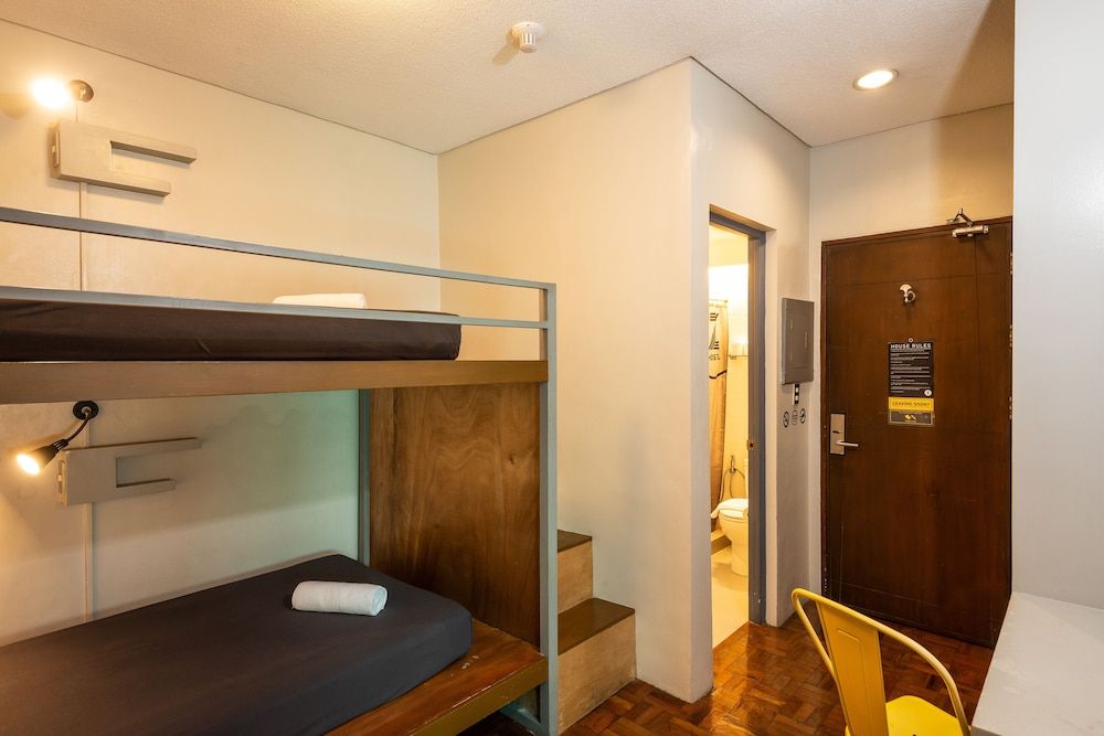 Z Hostel Standard Twin Room 3