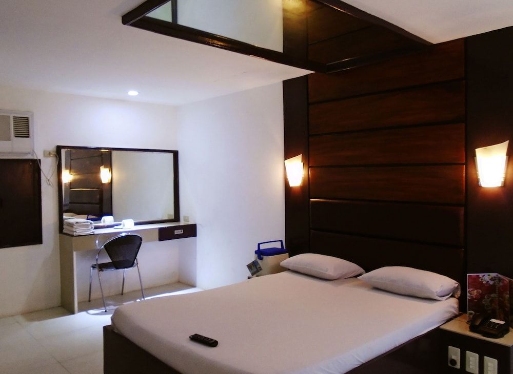 undefined Halina Drive Inn Hotel - Pasay 2