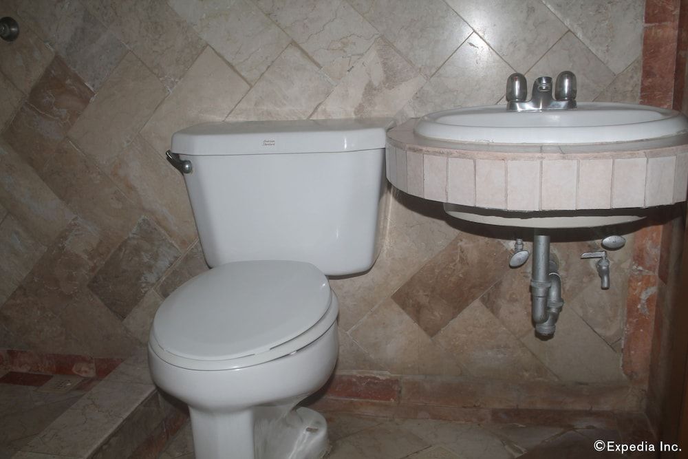 undefined Halina Drive Inn Hotel - Pasay 5