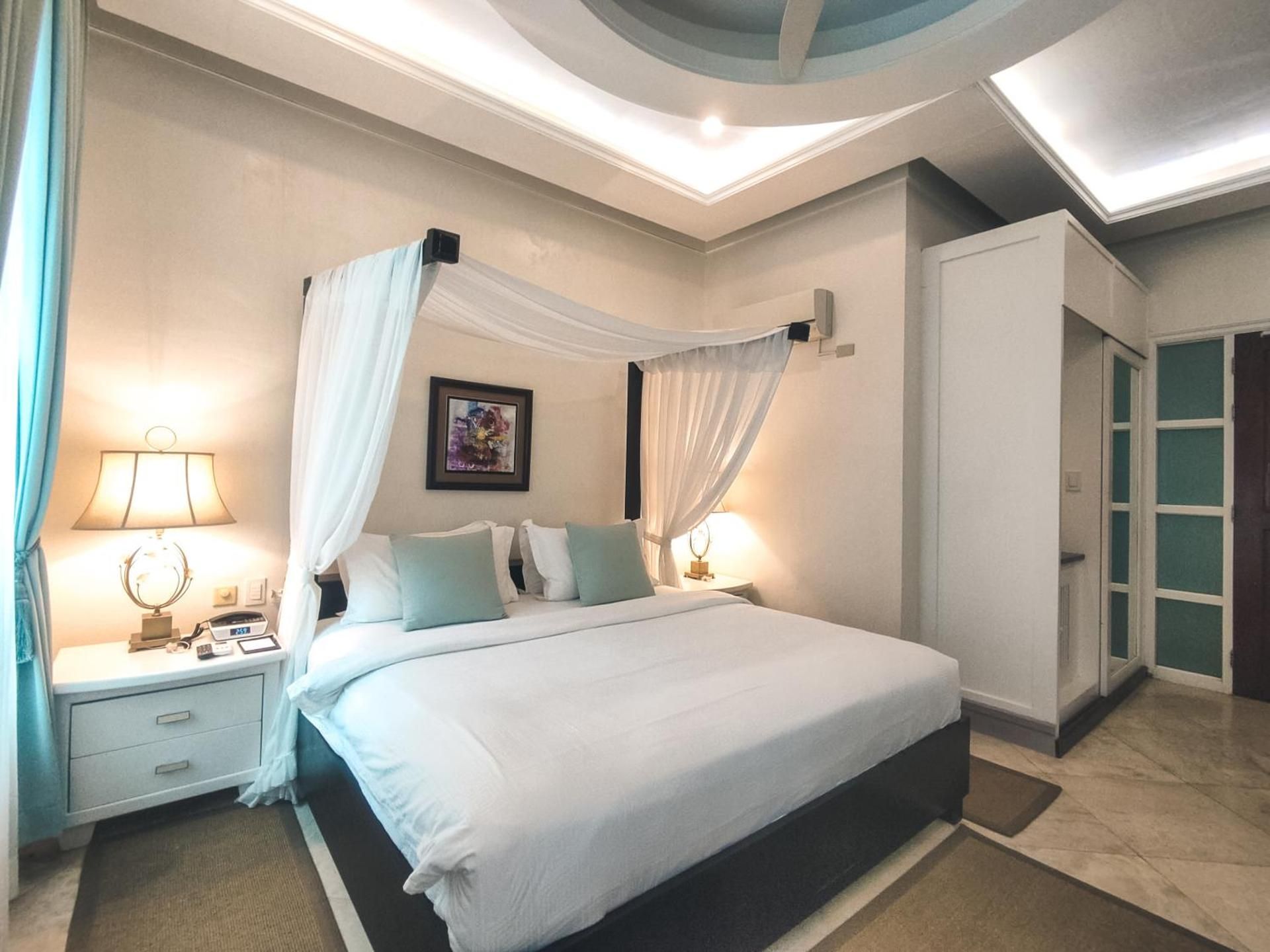 Matinloc Island Resort garden view junior king suite 2