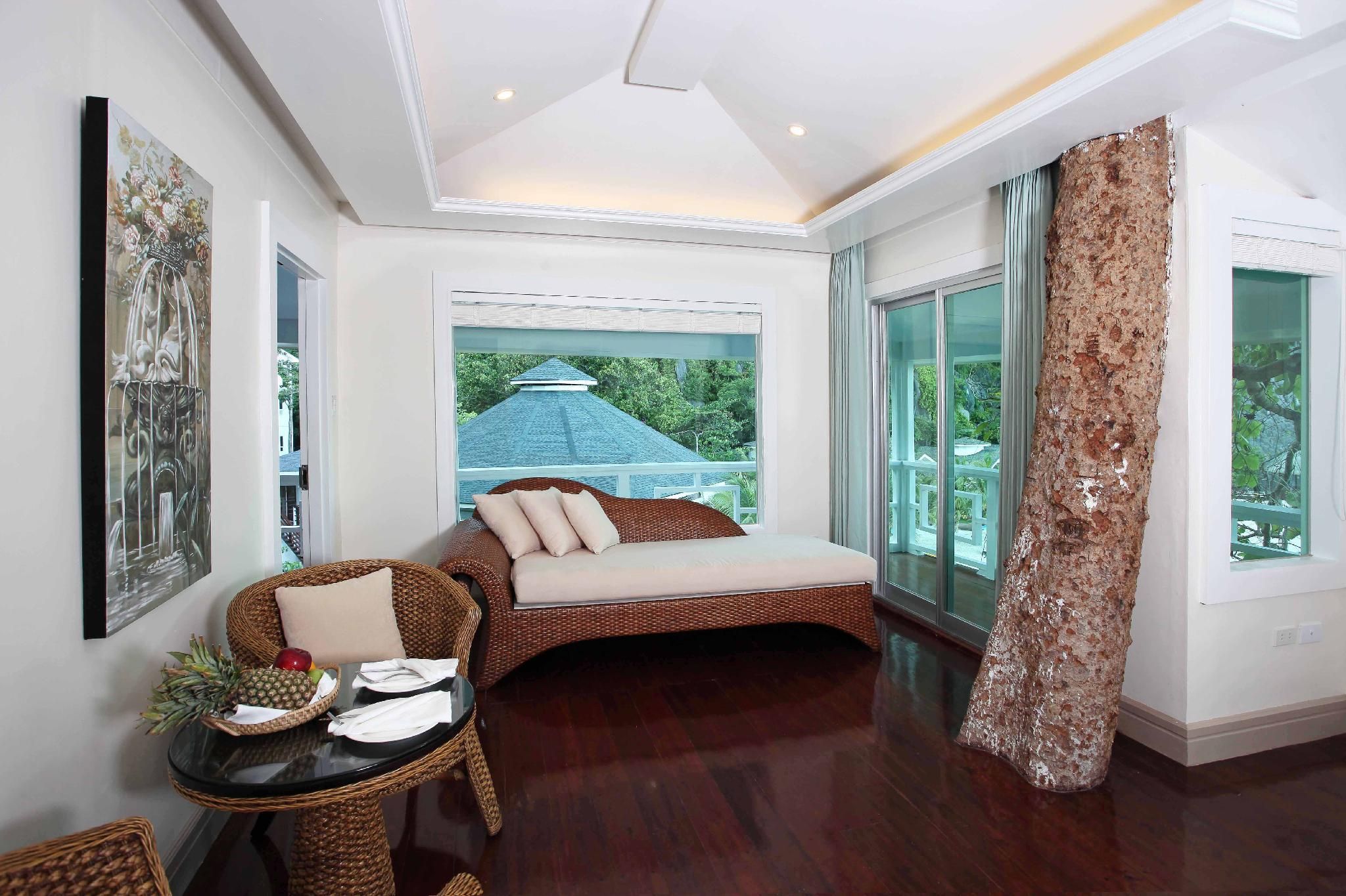 Matinloc Island Resort Family Villa