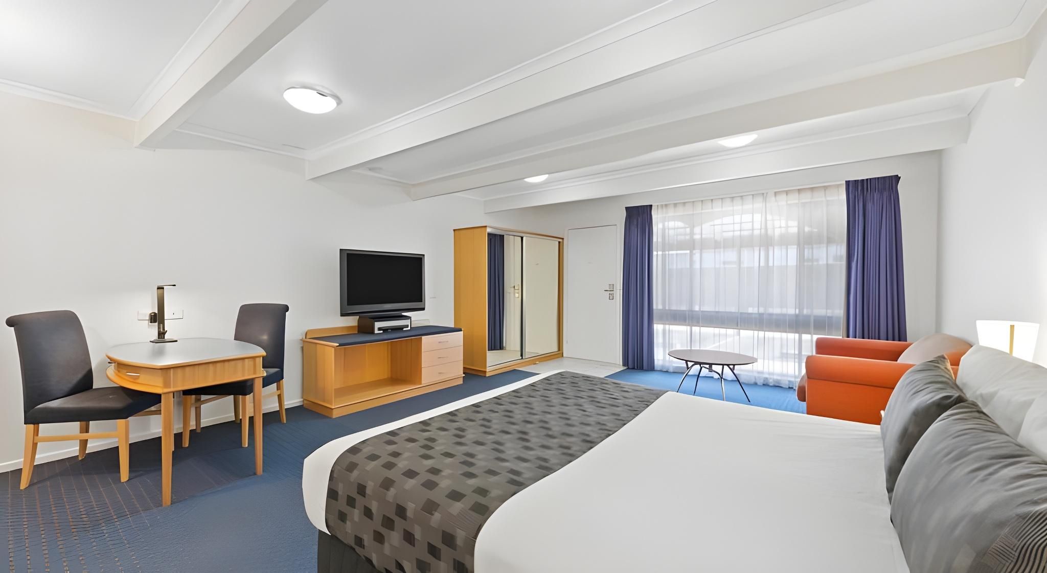 1 Queen Bed, Nonsmoking