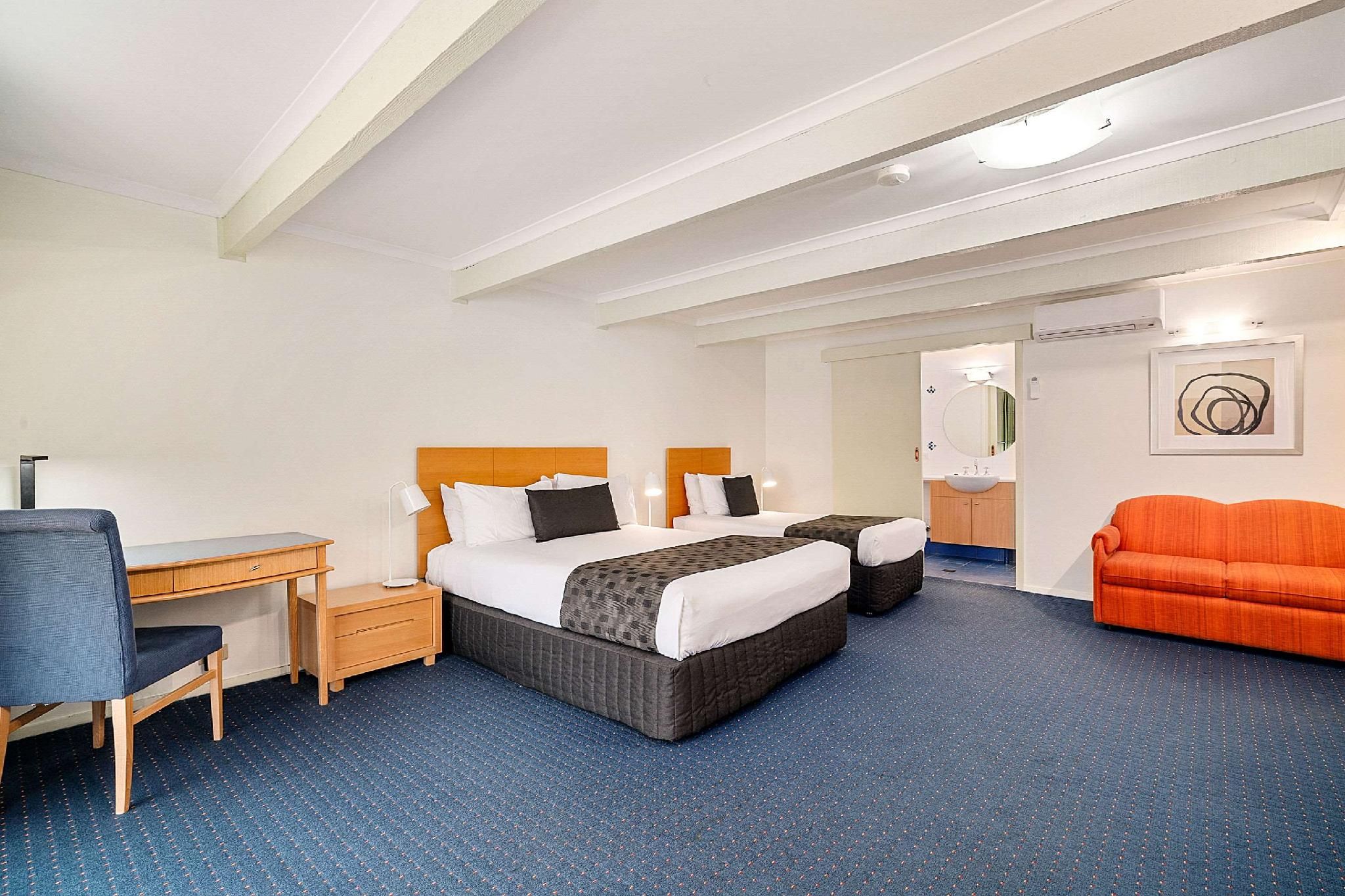 1 Queen Bed, 1 Single Bed, Nonsmoking