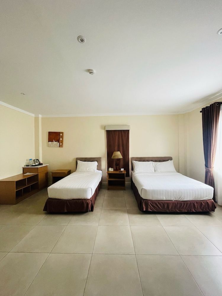 Chateau By The Sea Superior Room 2