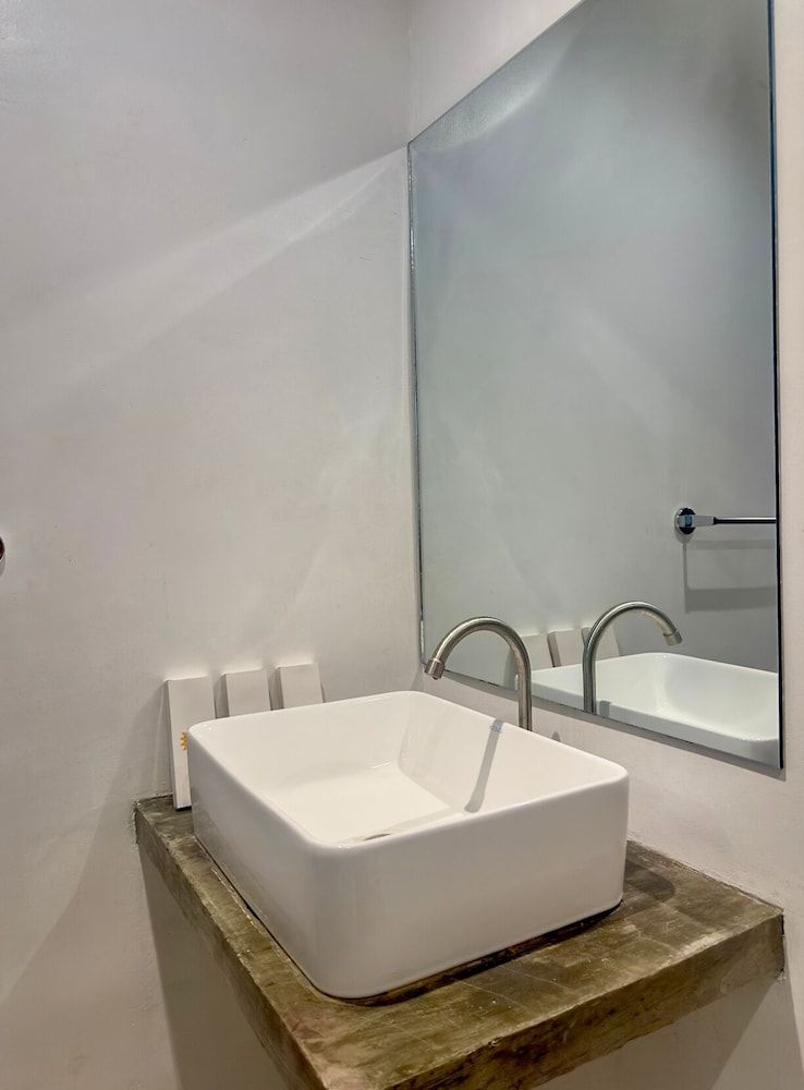 El Nido Coco Resort Family Bungalow 10