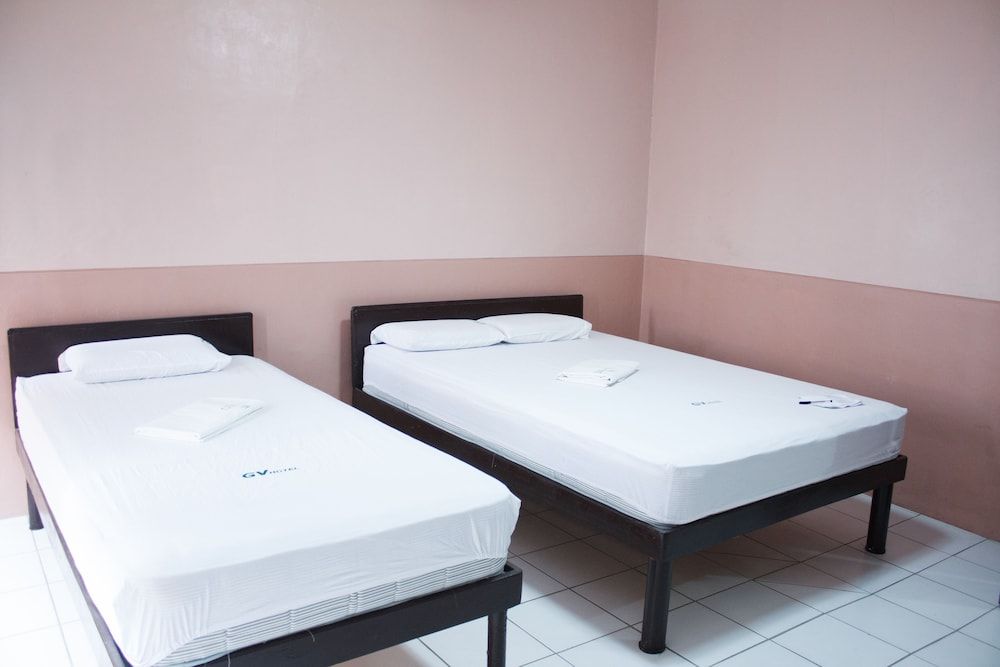 GV Hotel Borongan Standard Triple Room 6