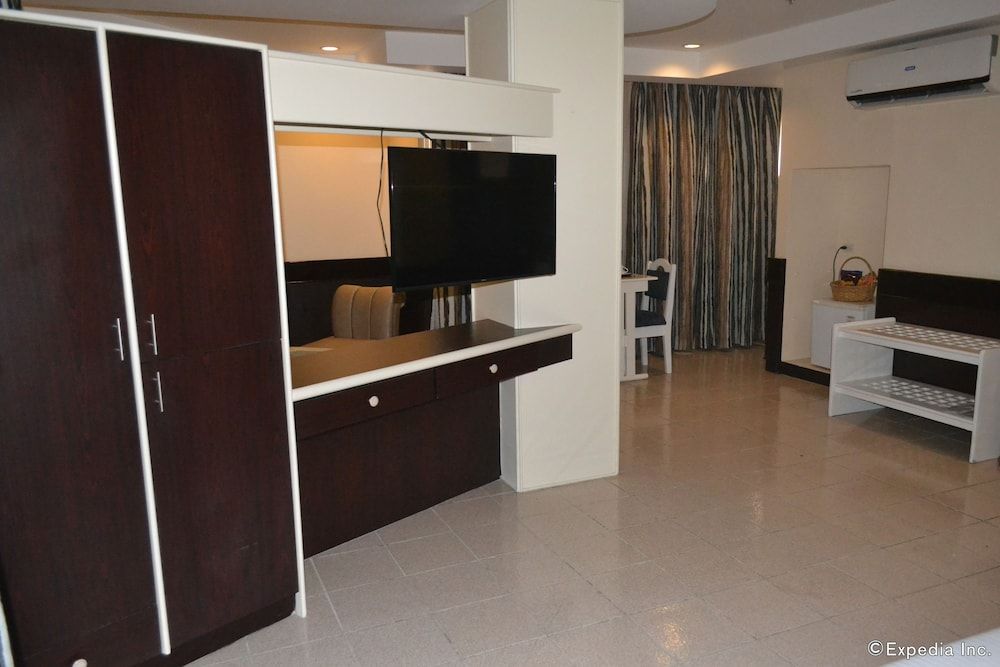 In-Room Business Center