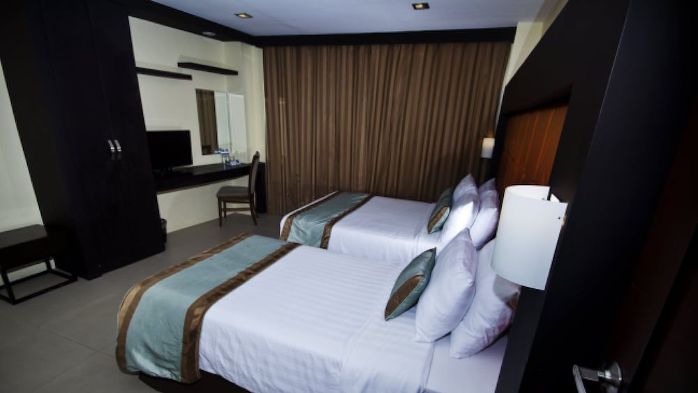 Mango Suites - Tuguegarao Deluxe Twin Room 2