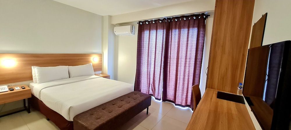 Mango Suites - Tuguegarao Deluxe Twin Room 5