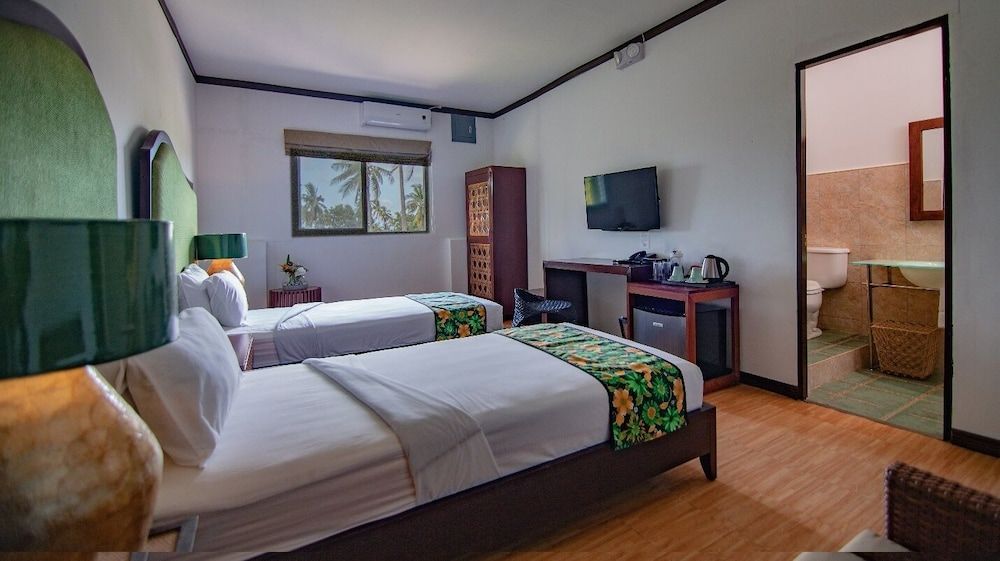 Deluxe Twin Room, Ocean and Pool View