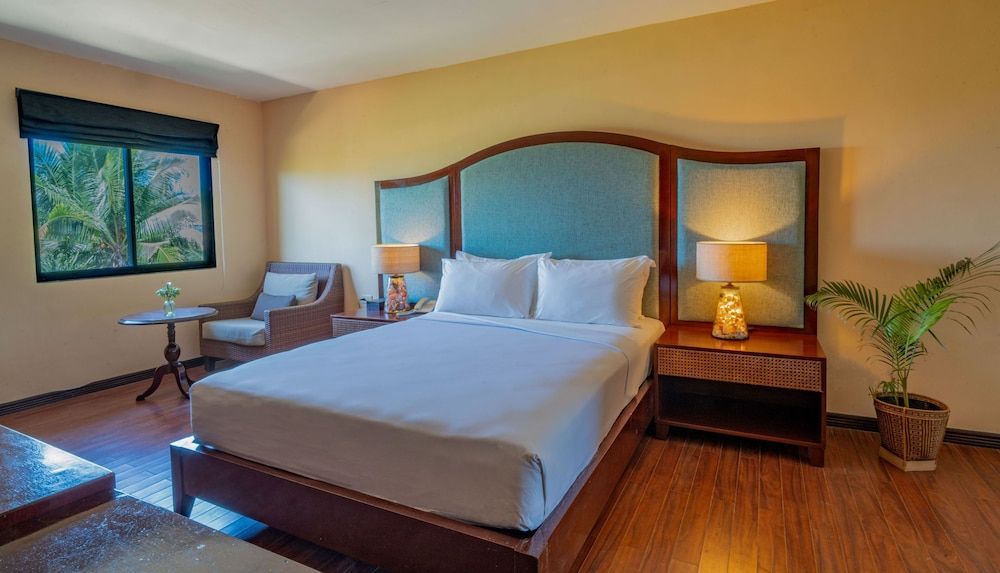 Premier Queen Room