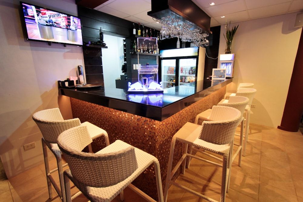 undefined White House Beach Resort 4