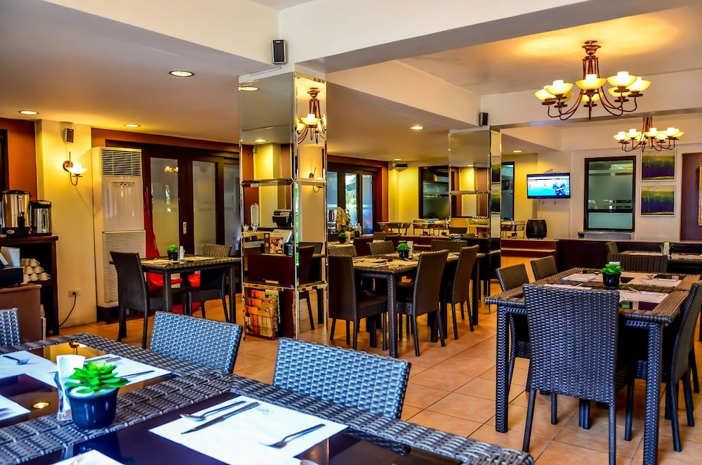 undefined White House Beach Resort 8