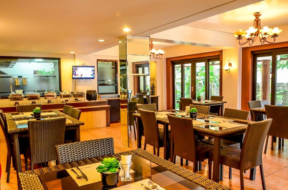 undefined White House Beach Resort 6