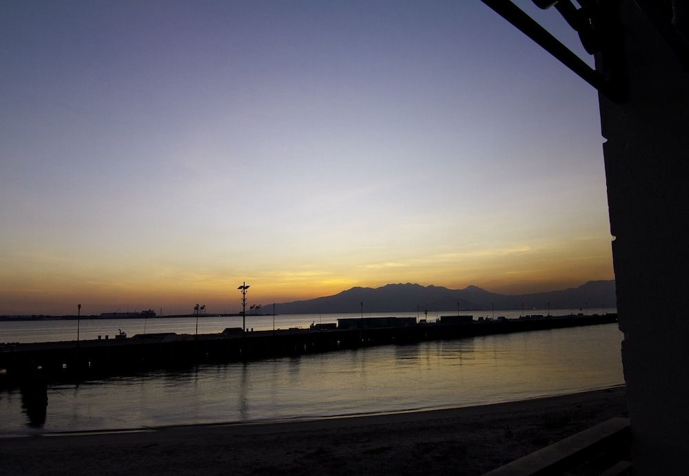 The Reef Hotel and Residences Deluxe Room, Bay View 2