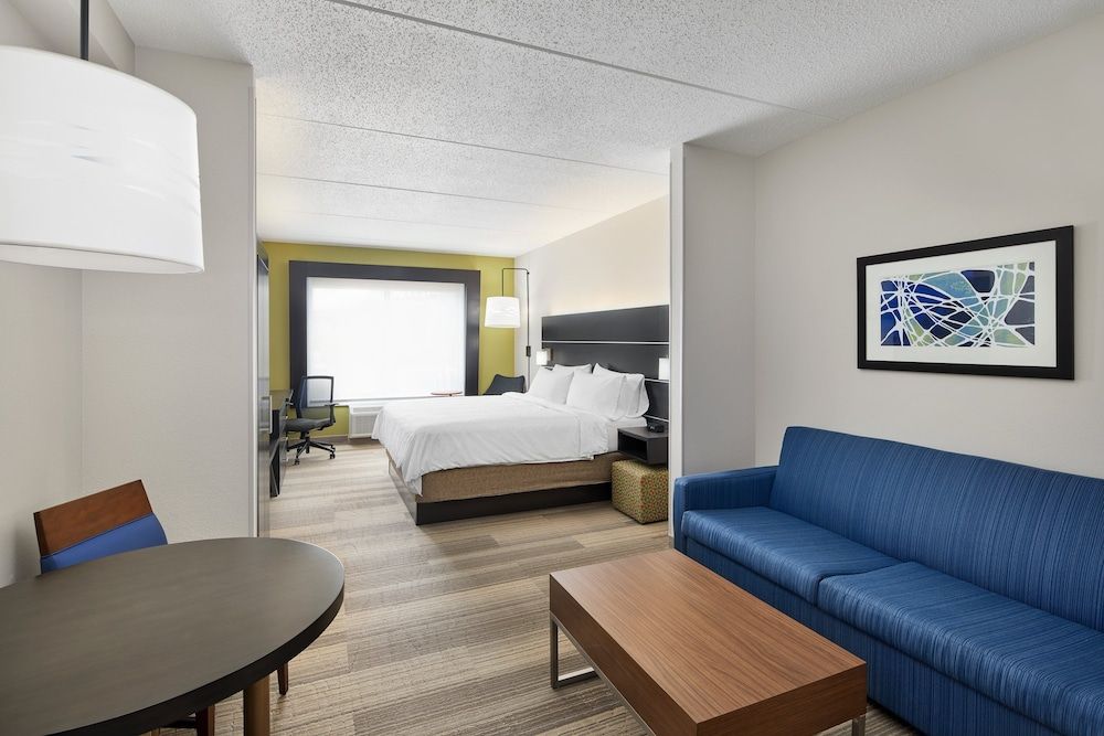 Suite, 1 King Bed (Additional Living Area)