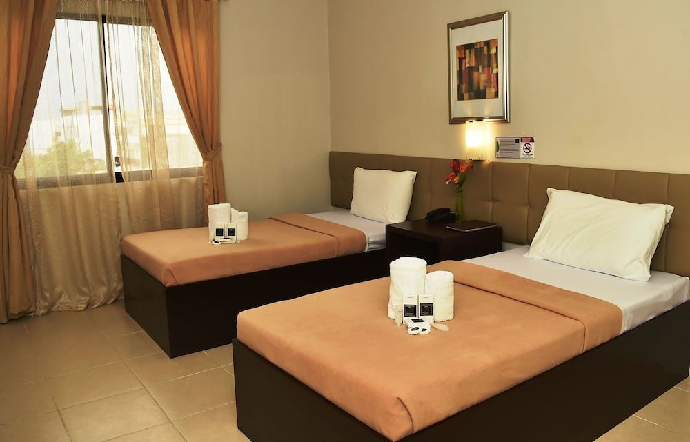 Columbus Plaza Hotel Standard Room