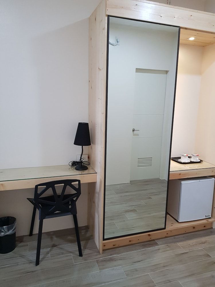 F2M Tower Exclusive Room, Non Smoking 3