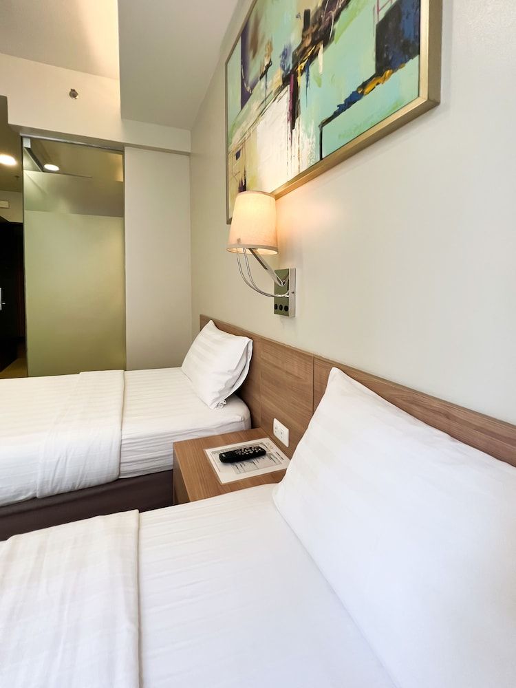 ABC Hotel Cebu Superior Room, 2 Twin Beds 7