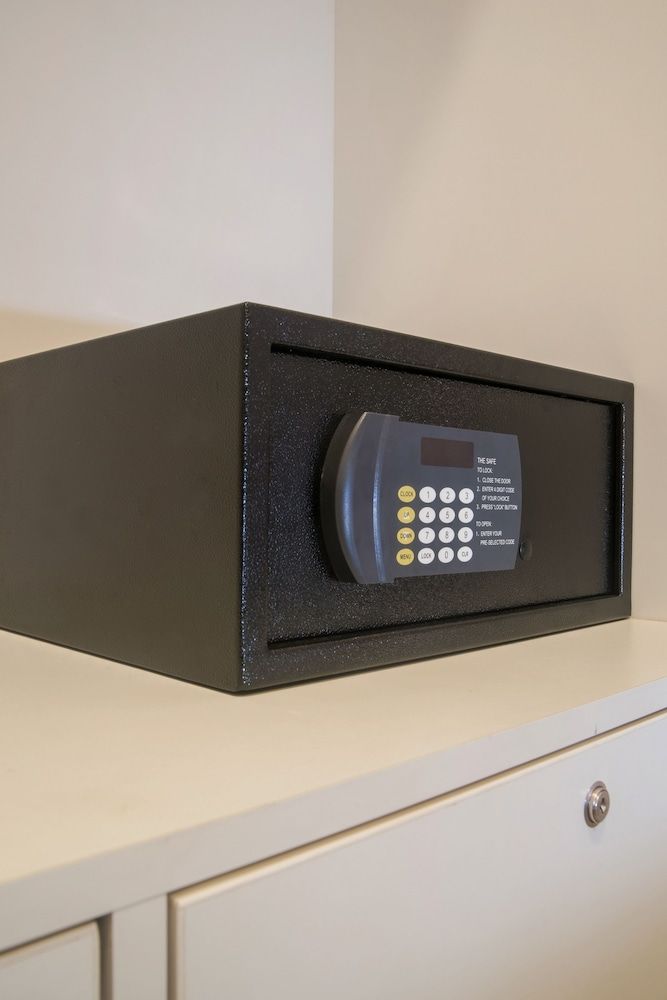 ABC Hotel Cebu Superior Room, 2 Twin Beds 20