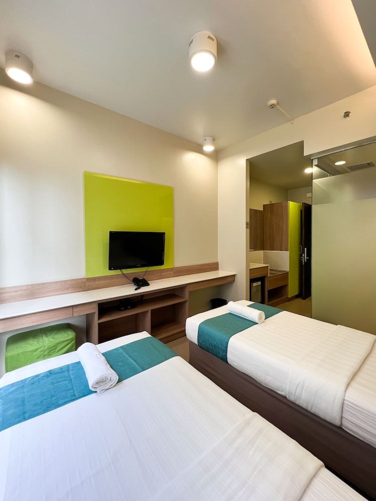 ABC Hotel Cebu Superior Room, 2 Twin Beds 6