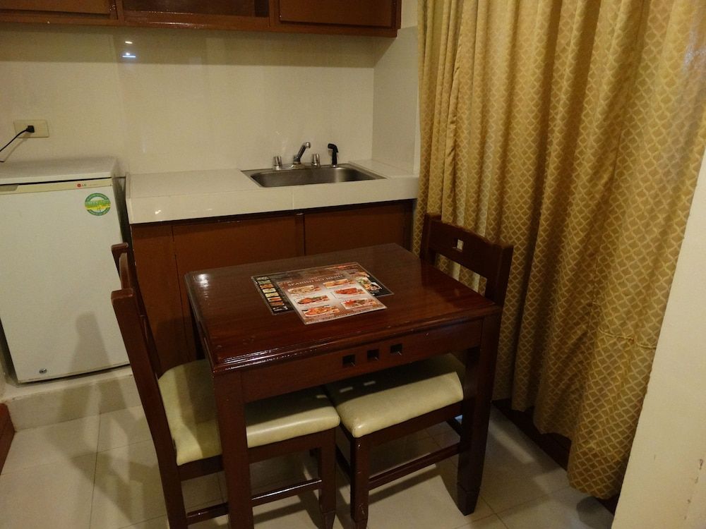 Cherry Blossoms Hotel Deluxe Room 5