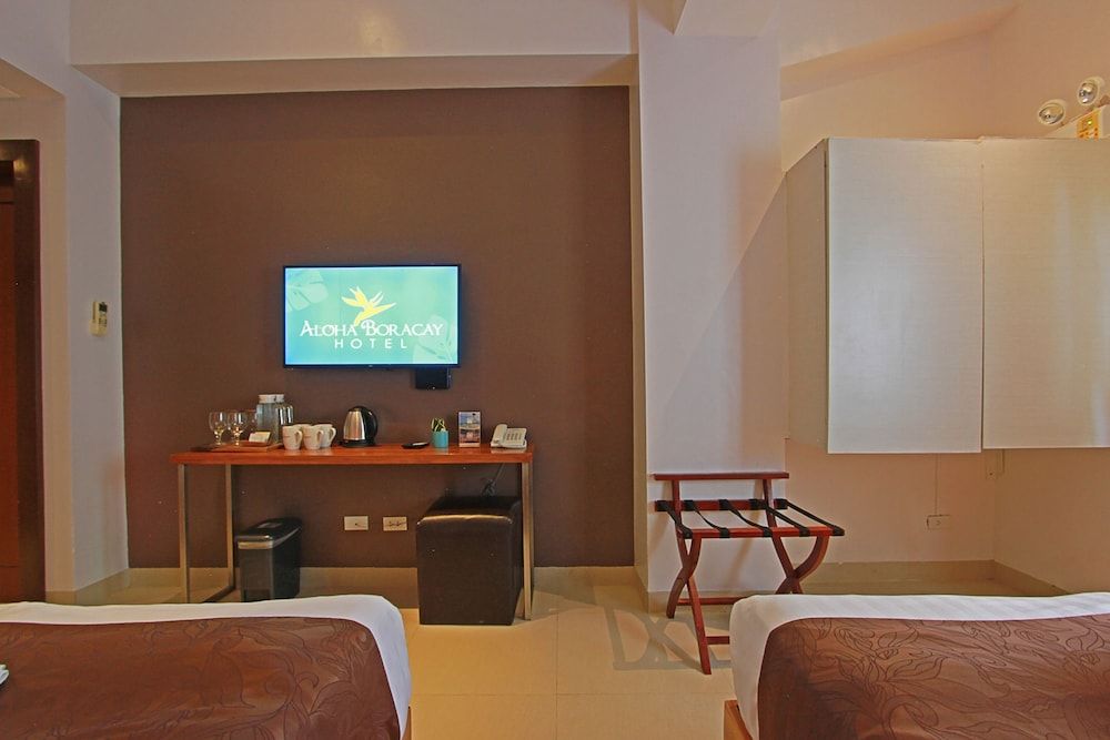 Aloha Boracay Hotel Deluxe Twin Room 14
