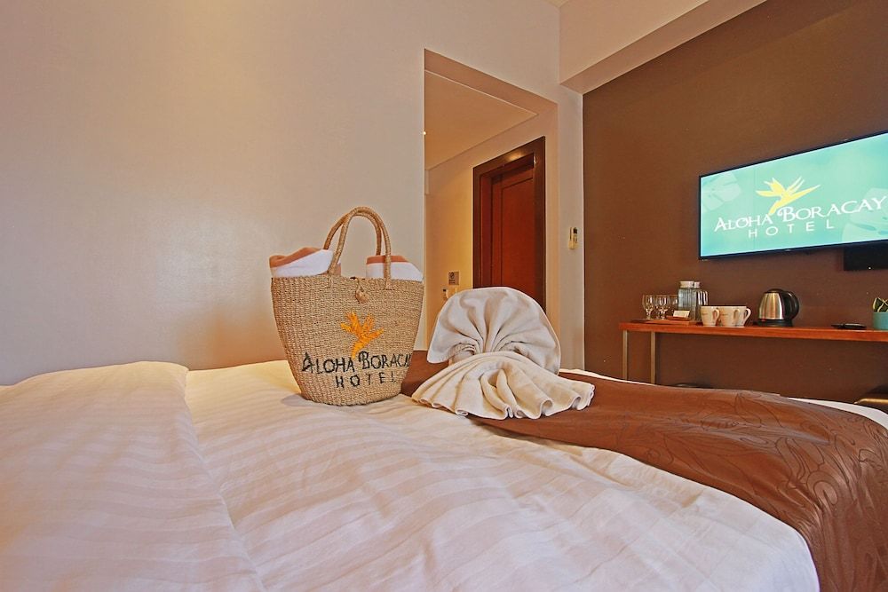 Aloha Boracay Hotel Deluxe Twin Room 5