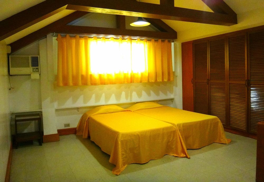 Pension Natividad Standard Room With Aircon 4