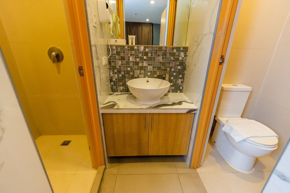 Madison 101 Hotel & Tower Standard Twin Room, 2 Twin Beds 7