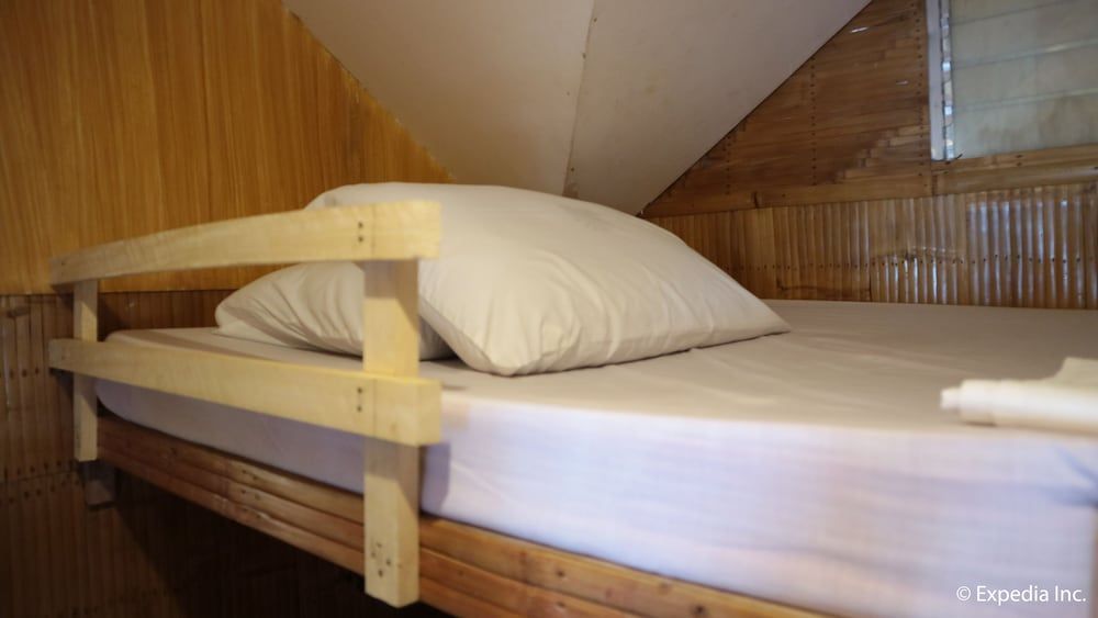 Nipa Hut Villa by AMCO Extension Basic Villa, 1 Bedroom, Beachfront 2