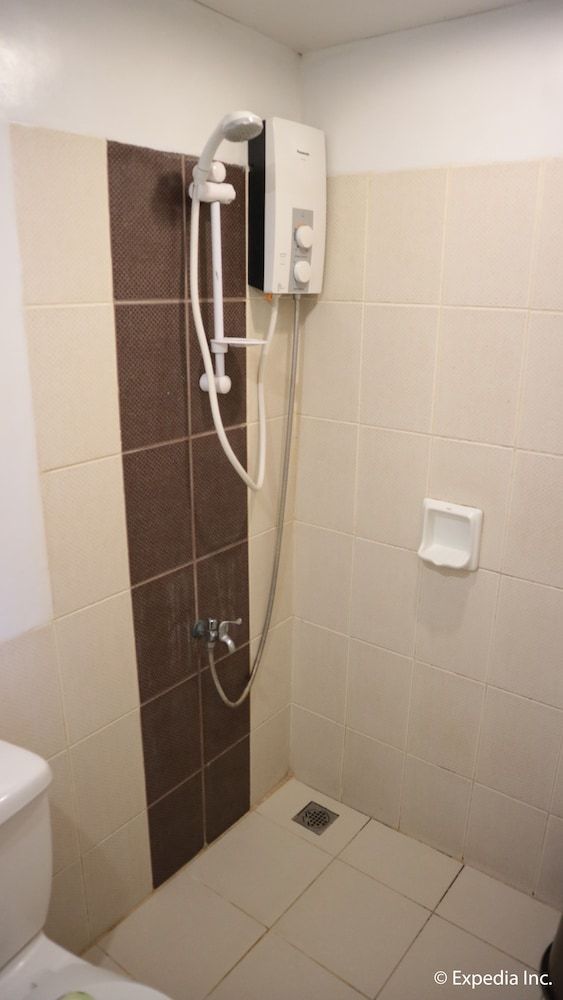 Nipa Hut Villa by AMCO Extension Basic Villa, 1 Bedroom, Beachfront 12