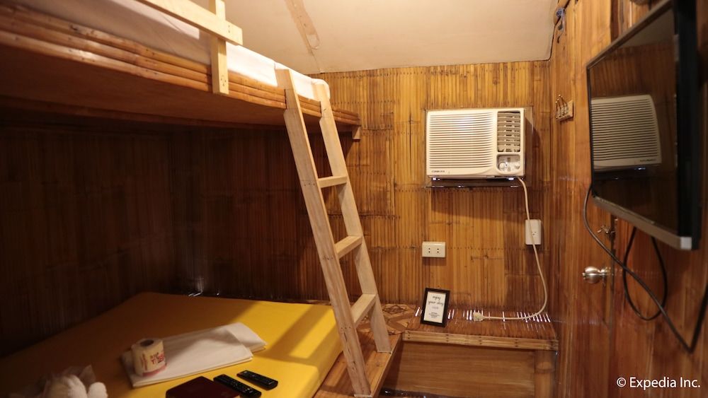 Nipa Hut Villa by AMCO Extension Basic Villa, 1 Bedroom, Beachfront 13