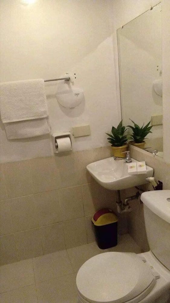 Nipa Hut Villa by AMCO Extension Basic Villa, 1 Bedroom, Beachfront 10