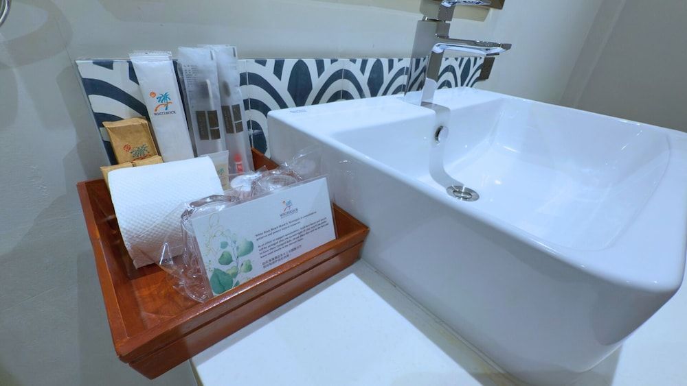 Whiterock Beach Hotel + Waterpark Superior Cabana 4