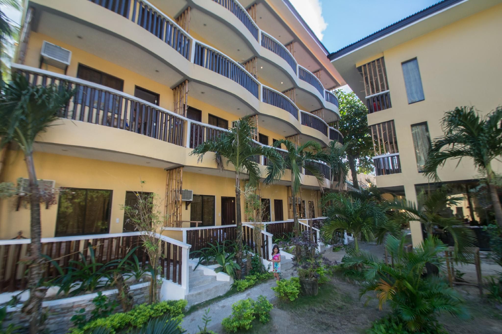 undefined Bamboo Beach Resort 8