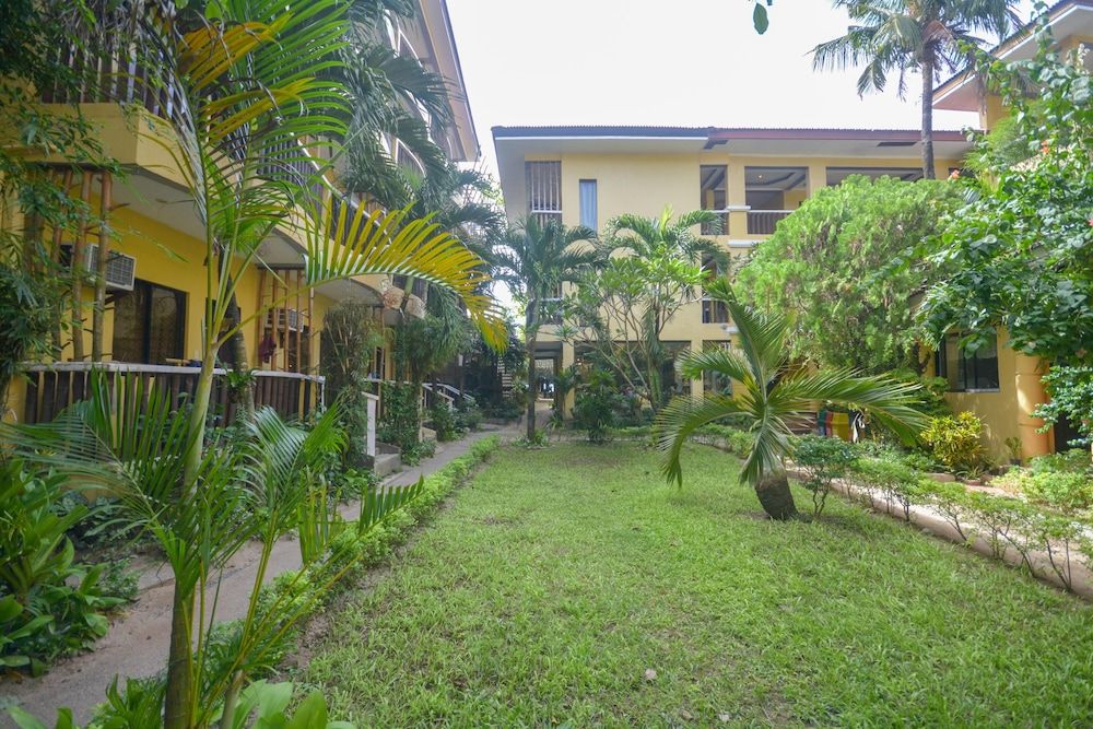 undefined Bamboo Beach Resort 7