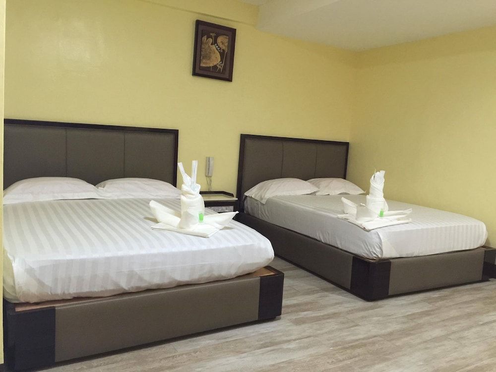 Meaco Royal Hotel - Plaridel Family Room 2