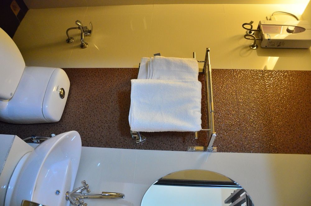 Oriental Zen Suites Standard Studio with Window but No View 8