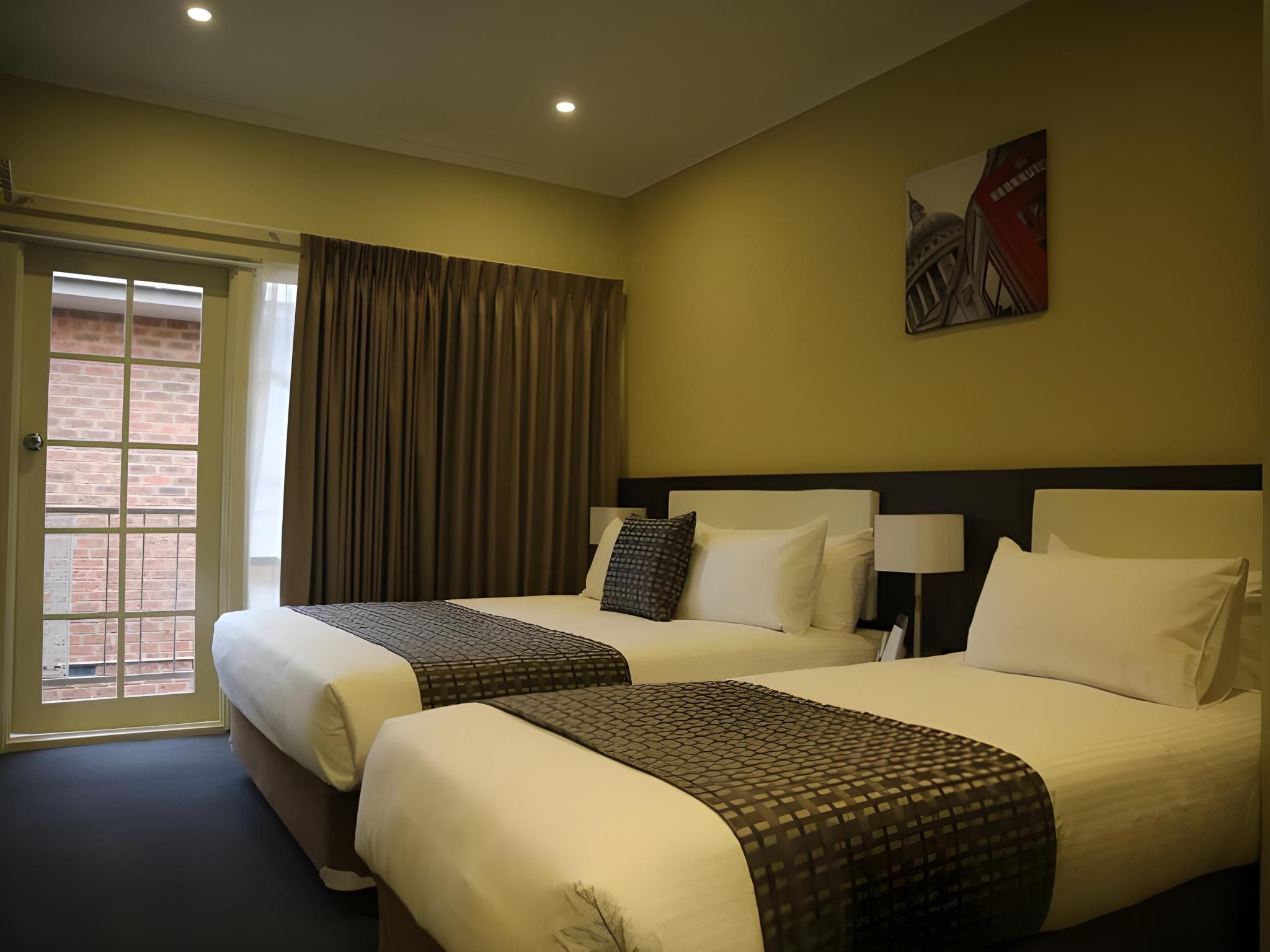 Deluxe Two - Bedroom Suite - Non-Smoking
