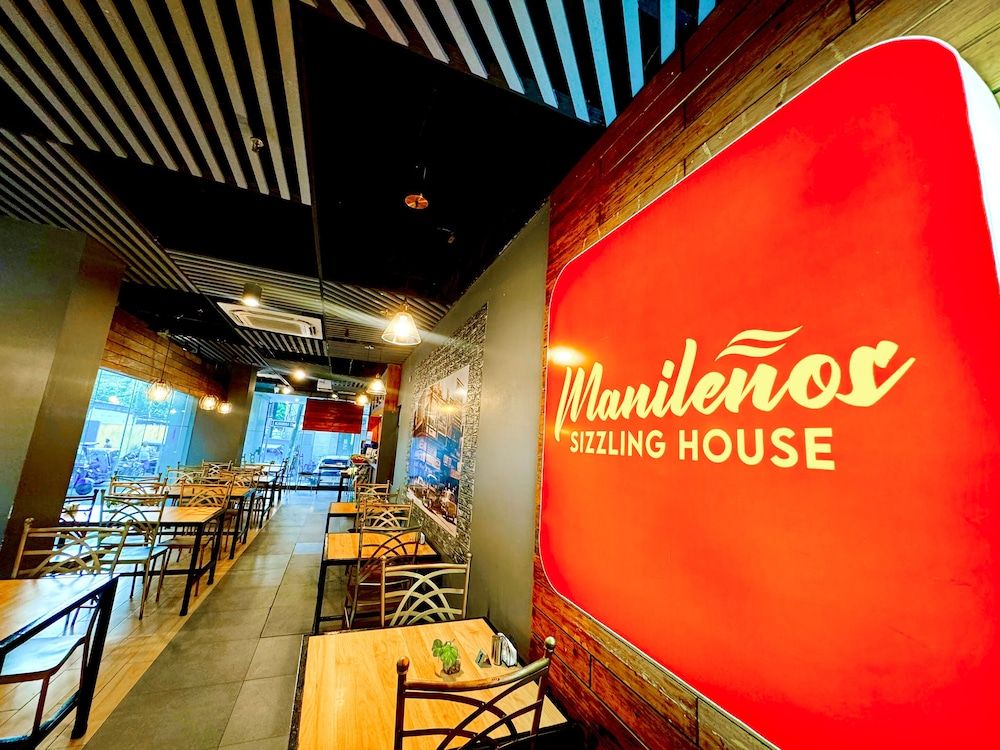 undefined Red Planet Manila Bay 7