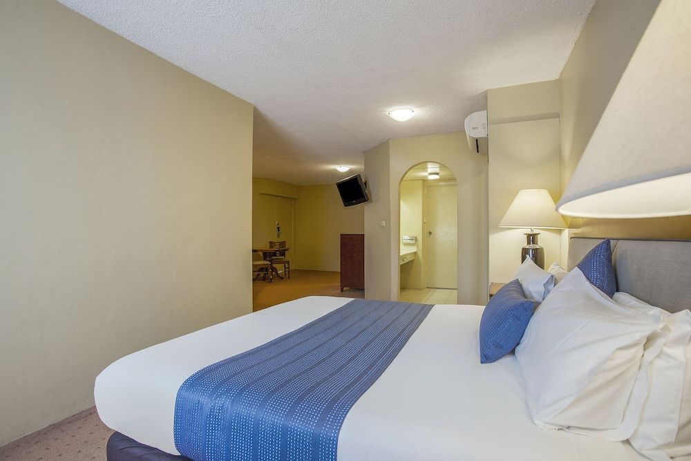 Central Court Motel Warrnambool King Spa Room 3